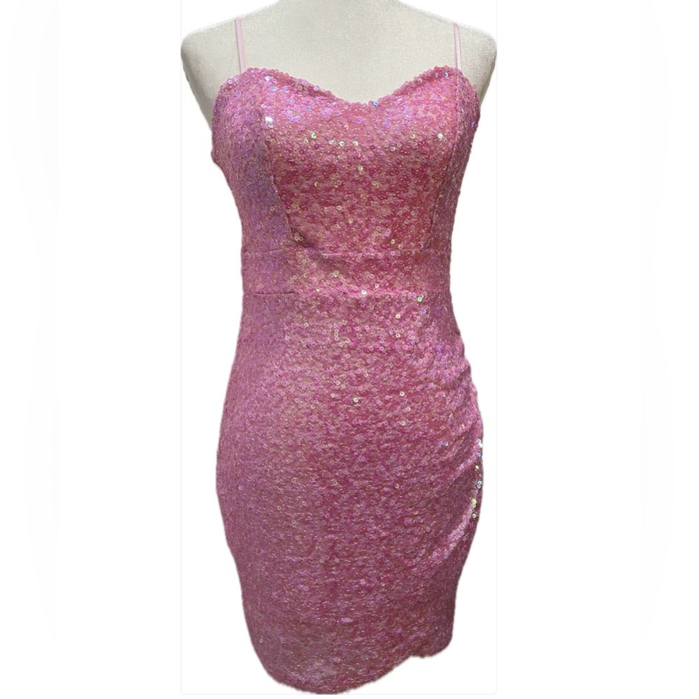 Crystal Sky Pink Sequin Ruched Bodycon Mini Dress – Size M – New Without Tags